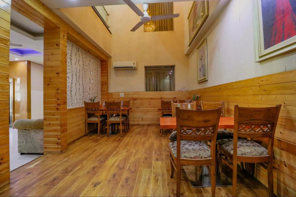 Fabhotel Gaba Corporate Suites