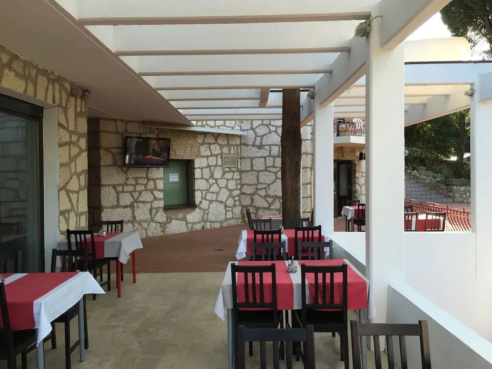 Pansion Ruža