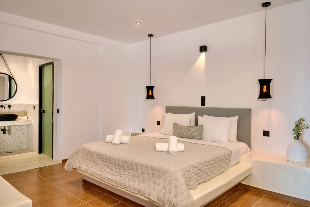 Splendour Hotel and Suites