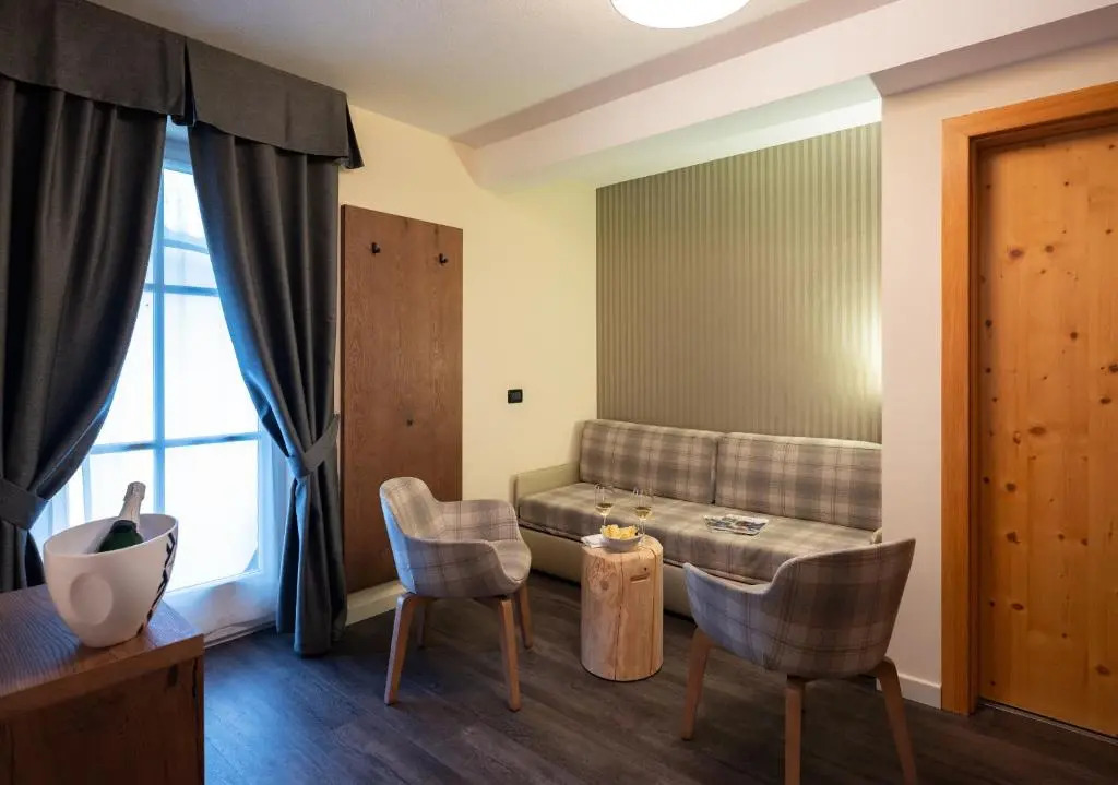 X Alp Hotel