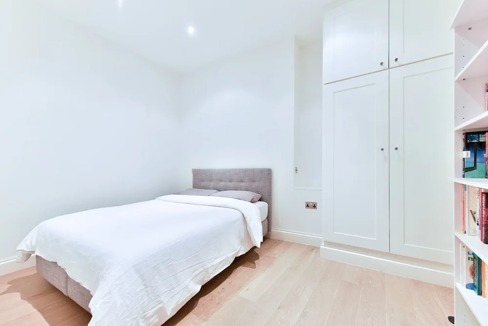 NEW Sleek and Smart 2BD Flat in Fulham/Chelsea