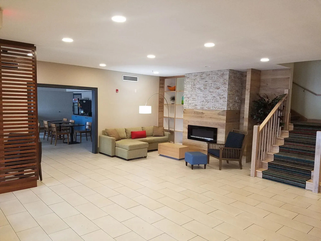 Country Inn & Suites by Radisson, Washington, DC East - Capitol Heights, MD