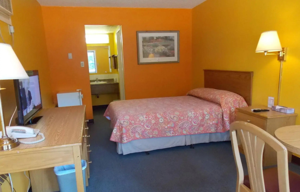 McMurray Inn