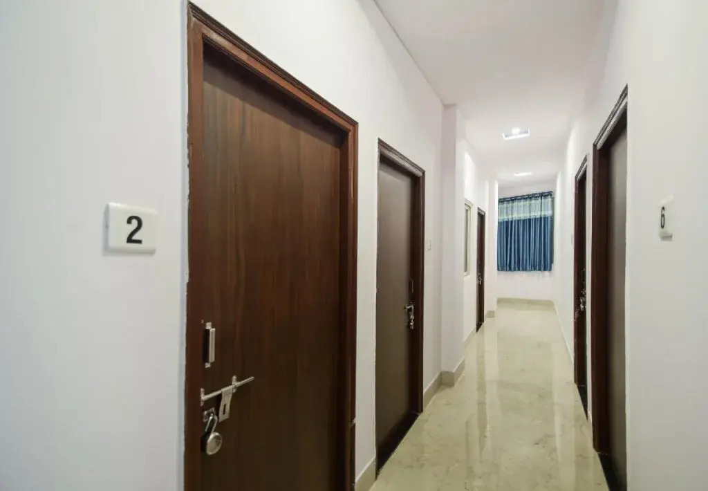 Yash Palace By OYO Rooms