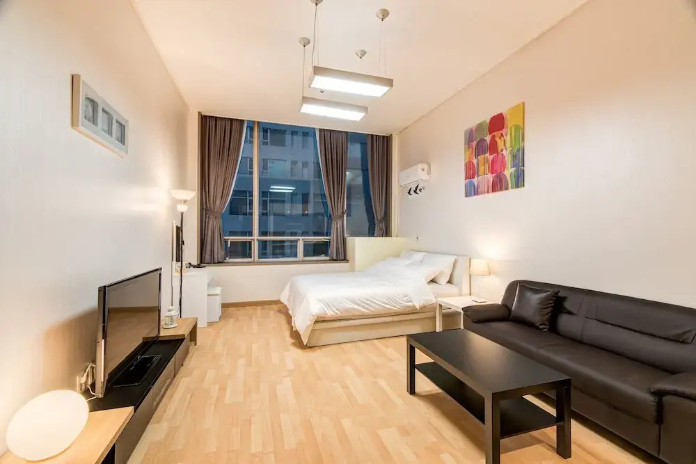 The Uno Residence