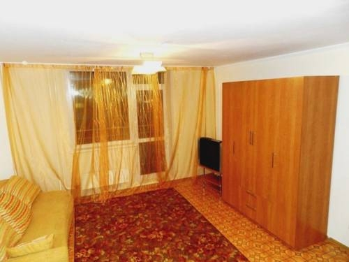 Comfortable Home Apartments on Karamzina Street