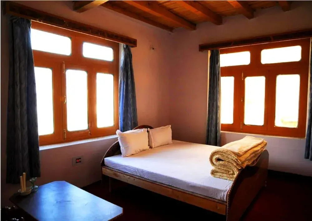 Omasila Hotel