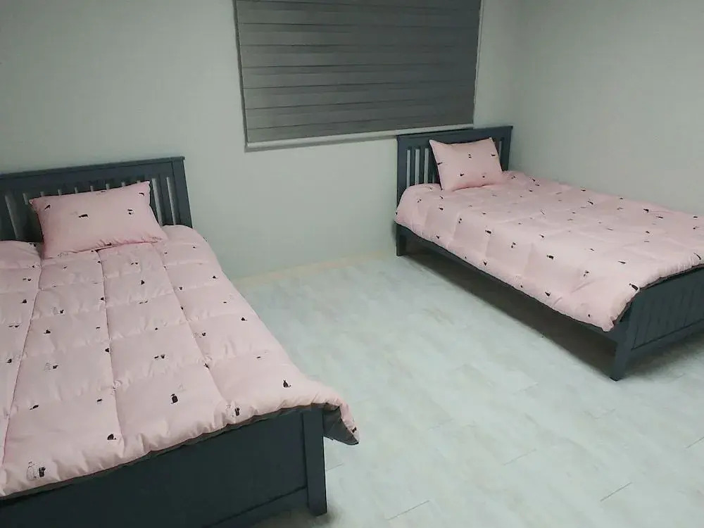 Friends Guesthouse - Hostel