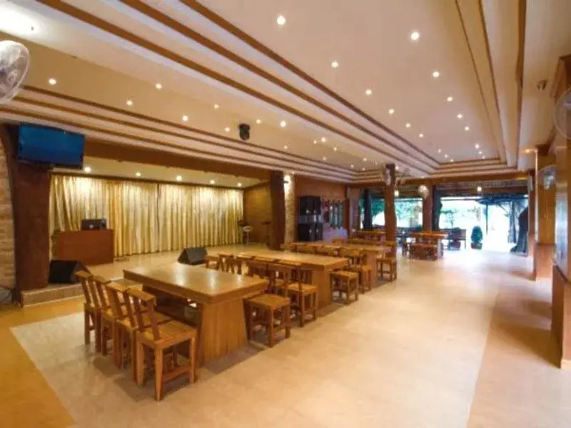 Pakkhat Grand Resort
