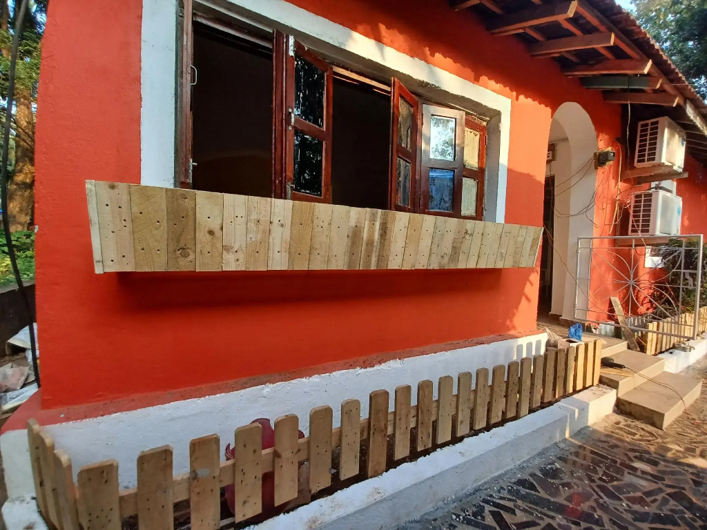 Rainbow Lining Hostels