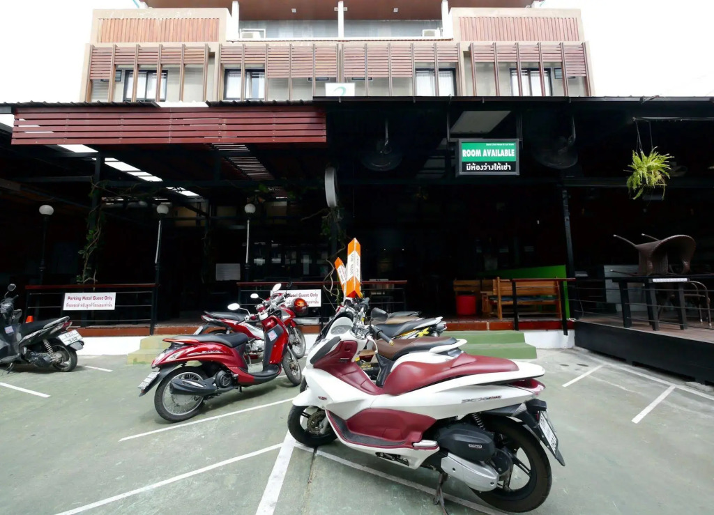 Basic Line Hotel @ Loikroh