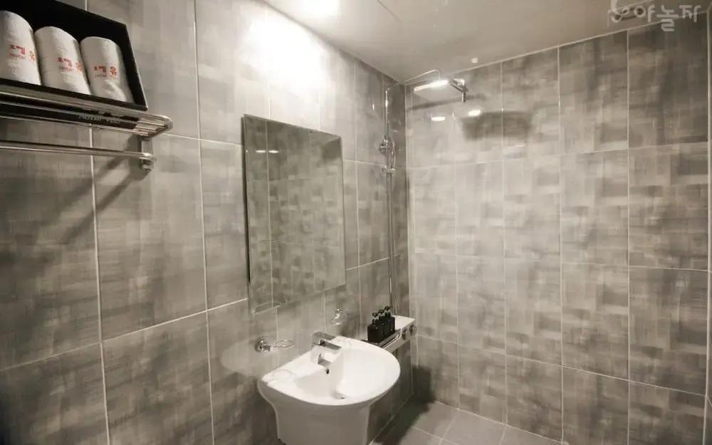 Yeosu Hotel You(여수 호텔 YOU)