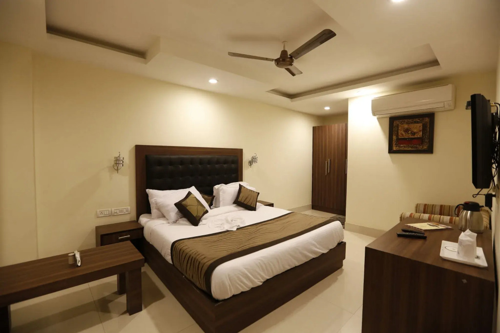 Hotel D'Capitol- Delhi Airport