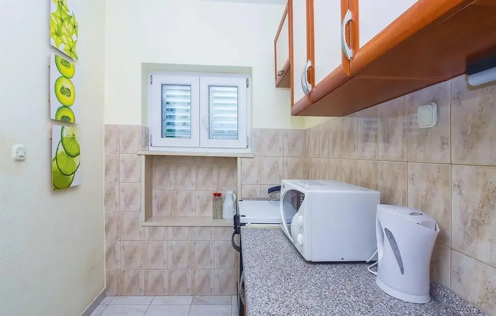 Amazing Home in Omis With Wifi and 4 Bedrooms