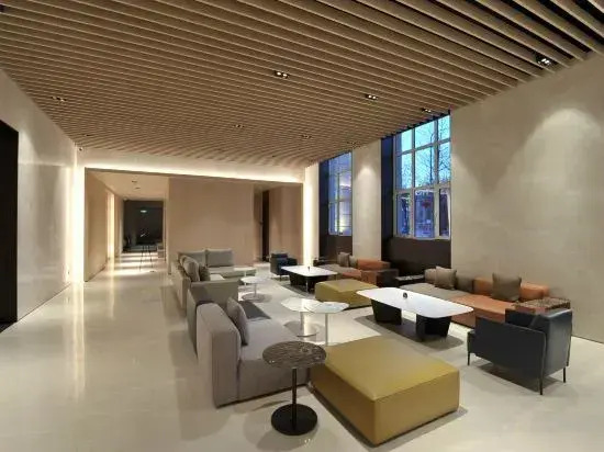Yintong Yiju Holiday Hotel (Fuxin People's Government Branch)