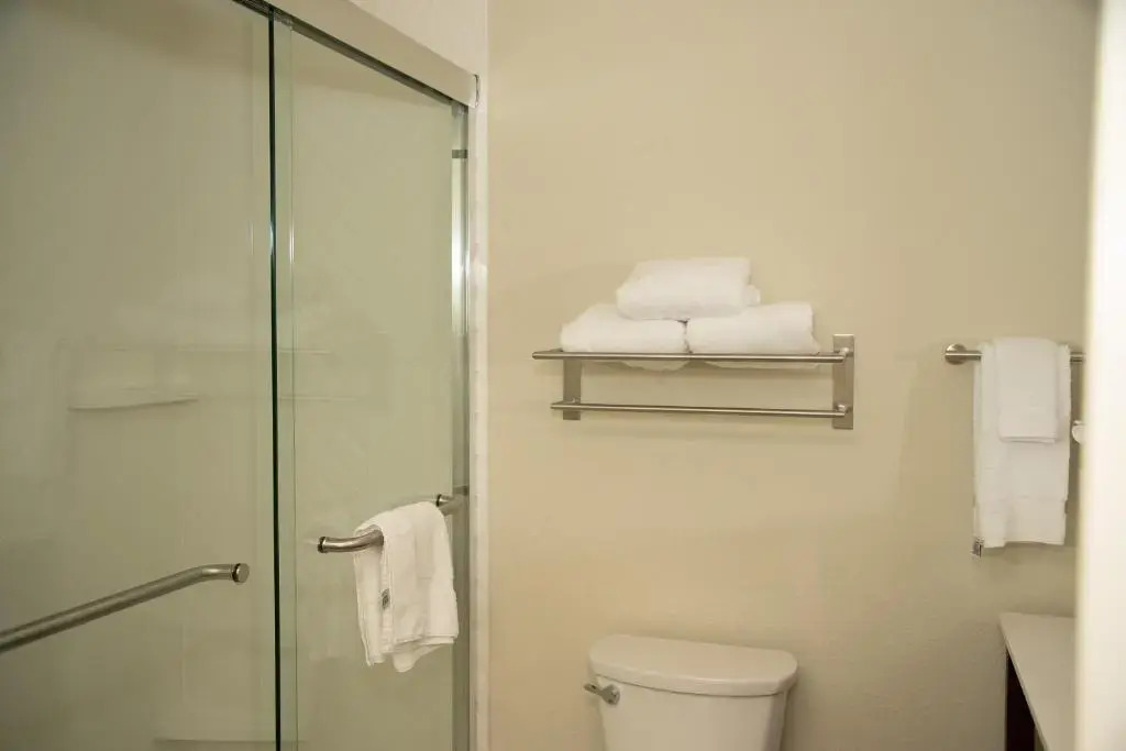 Holiday Inn & Suites - Fayetteville W-Fort Bragg Area by IHG