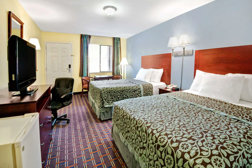 Days Inn & Suites by Wyndham Albuquerque West