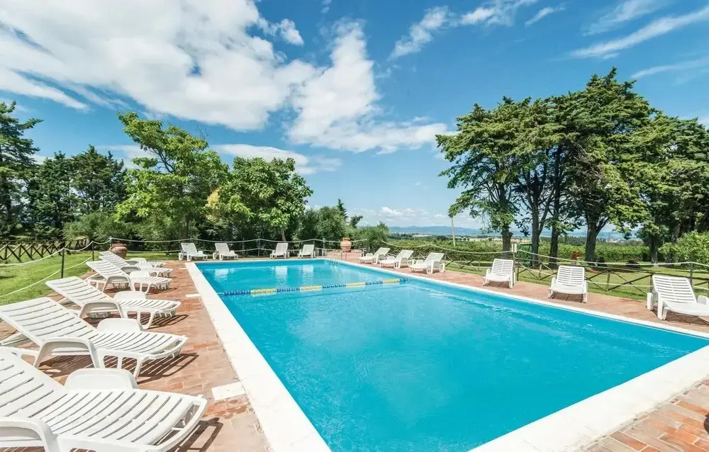 Beautiful Apartment in Castiglione D.lago PG With 2 Bedrooms, Wifi and Outdoor Swimming Pool