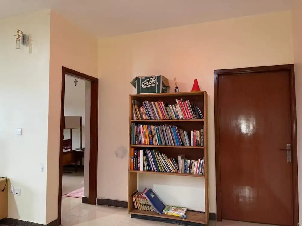 The Mugabi's Spacious Private Room