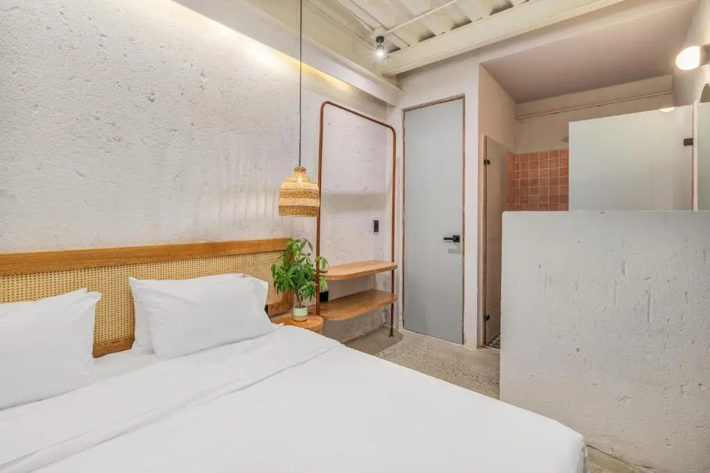 Botánica Hotel Manila by HOUSY