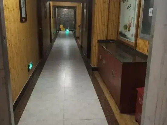 Yujian Hotel