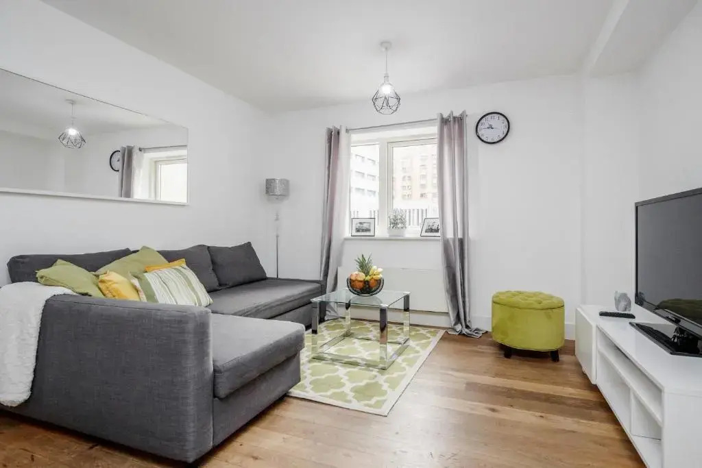 The Heart of Covent Garden Sleeps 4