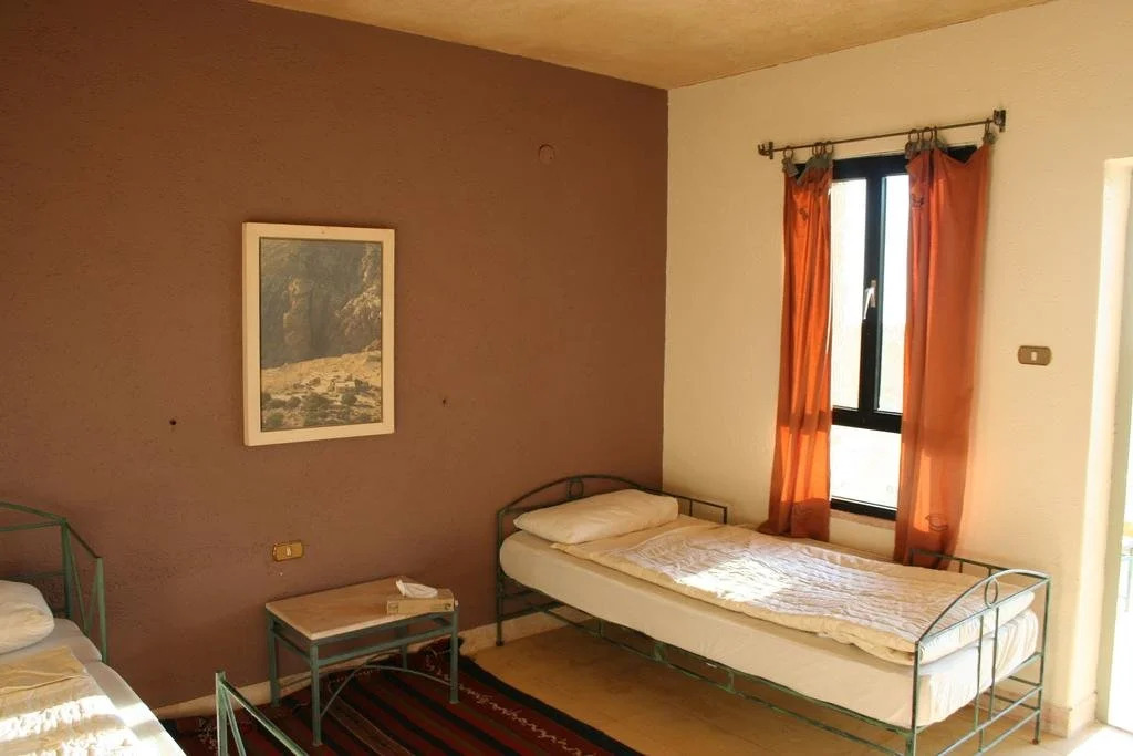 Dana Guesthouse