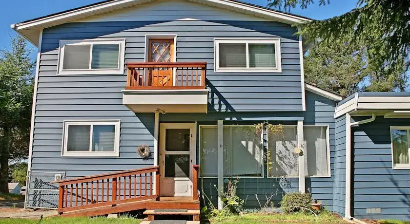 Lussier Beach Cabin