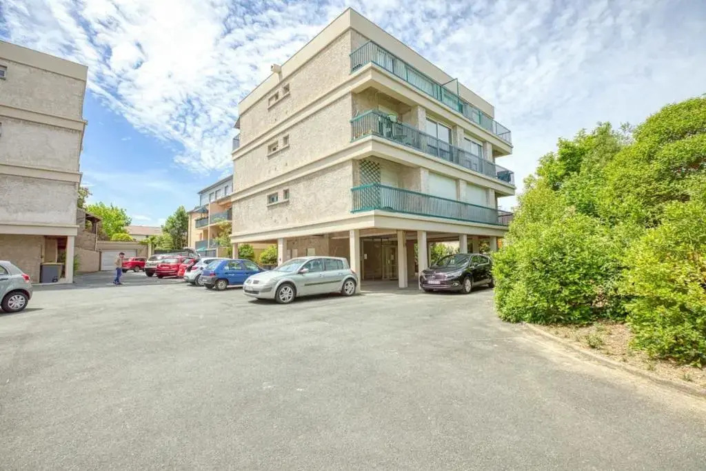 L'abstrait Alibigeois - Appartement moderne 135 m au calme avec 2 balcons