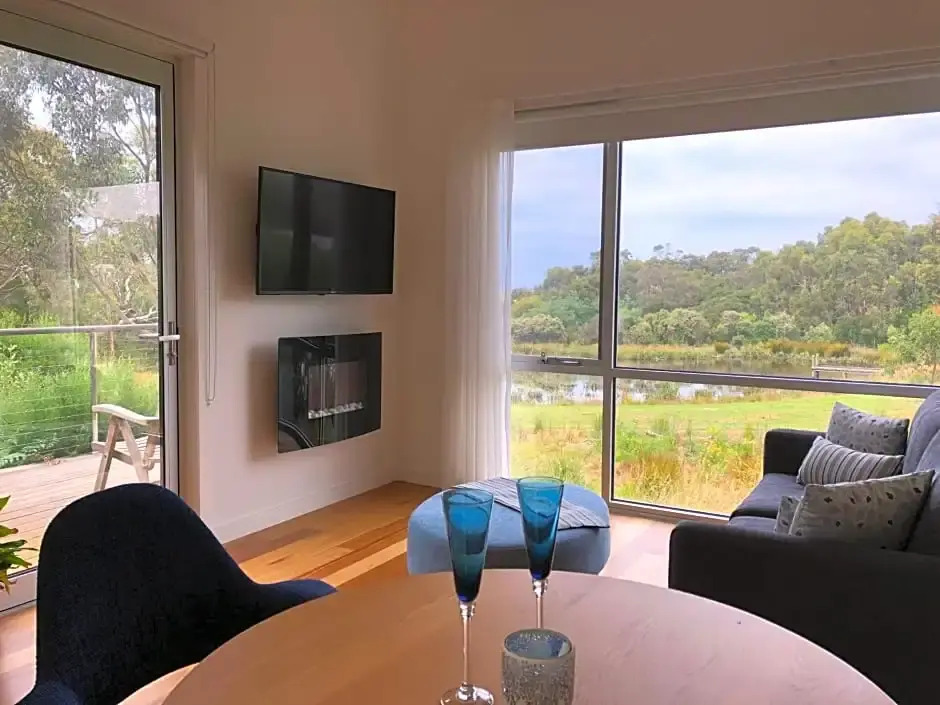 Messmates Luxury Eco Suites