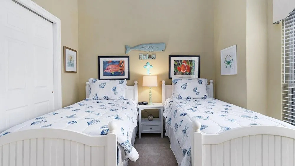 Baypine Cottages 8873