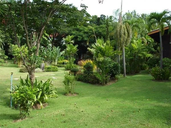 Suwan Guesthouse & Resort