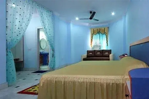 Hotel Mandakini Palace