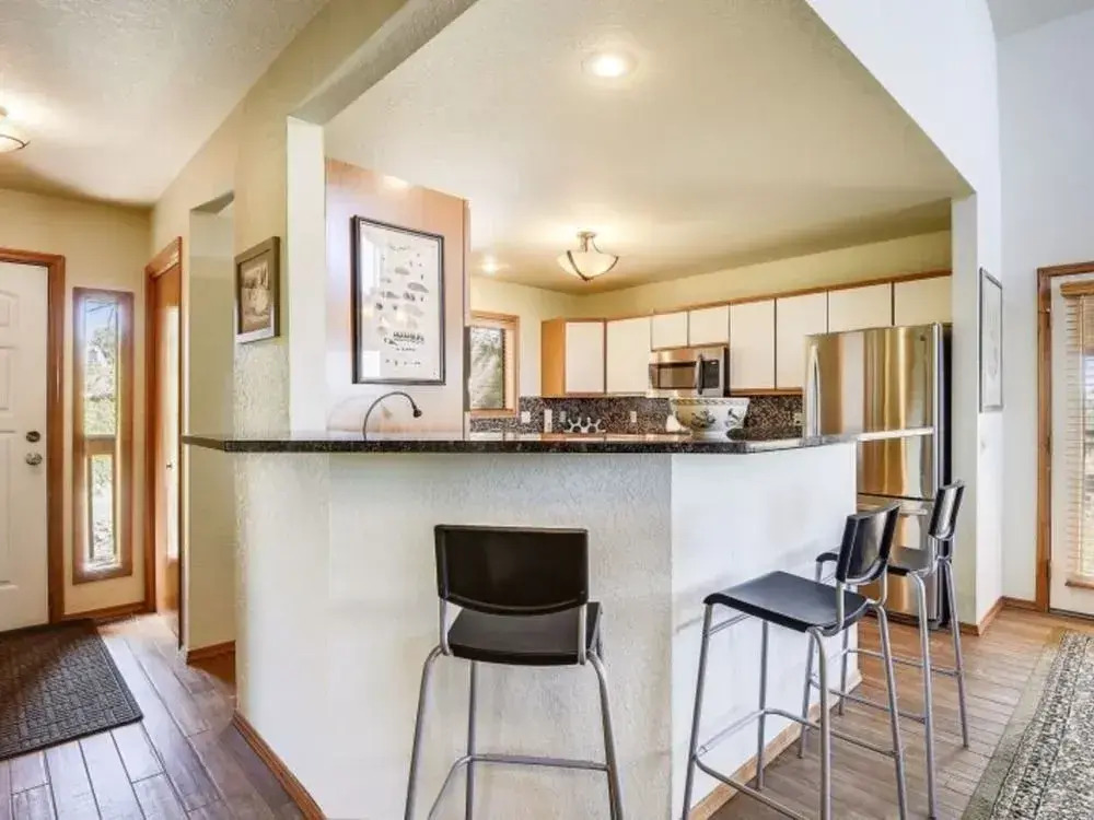 Pine Vista 3 Br Home by RedAwning