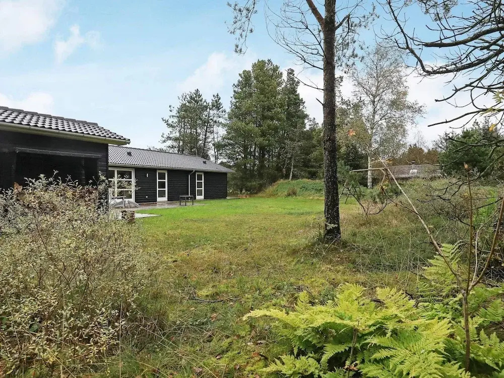 6 Person Holiday Home in Albaek