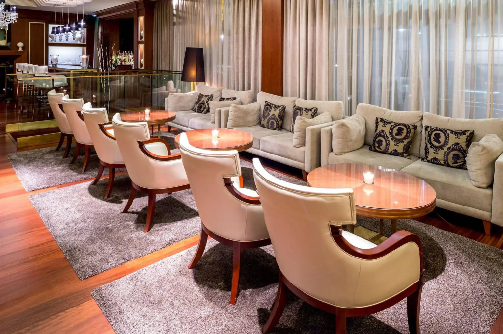 Hotel Century