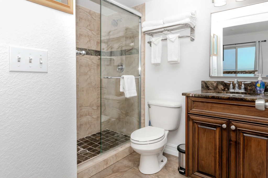 Luxury Spacious Penthouse Beach View Treasure Island Pool HotTub