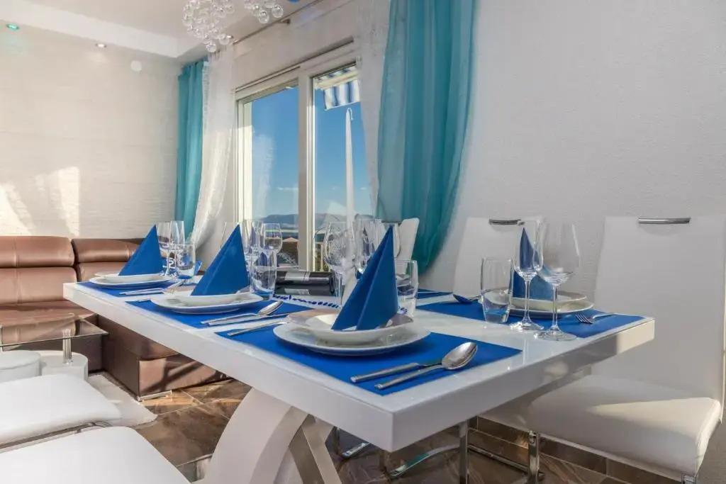 Apartman Crikvenica 30218 - Mira