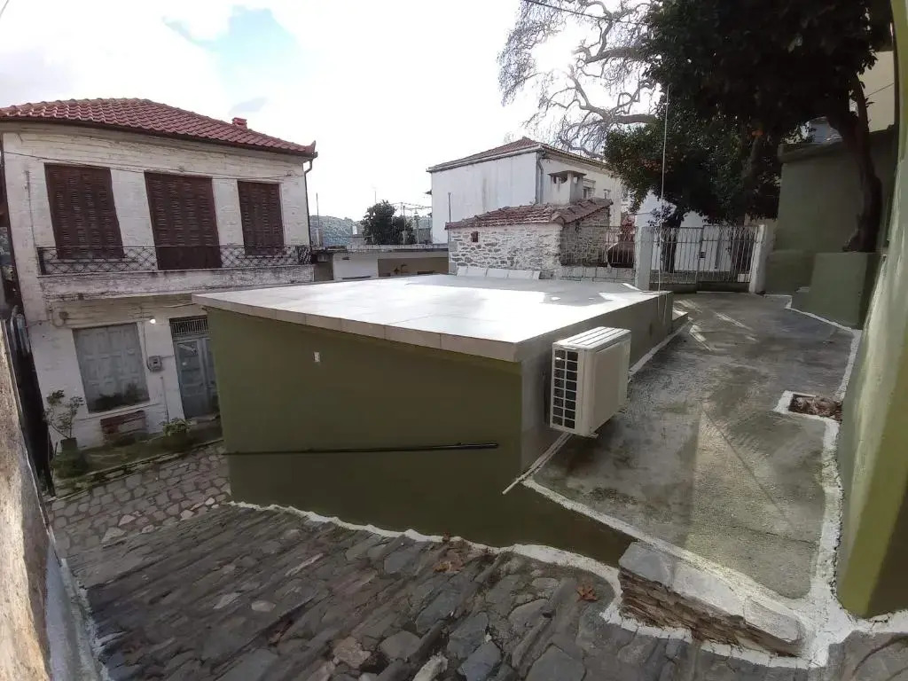 Kalderimi 'Olive Green' Traditional House
