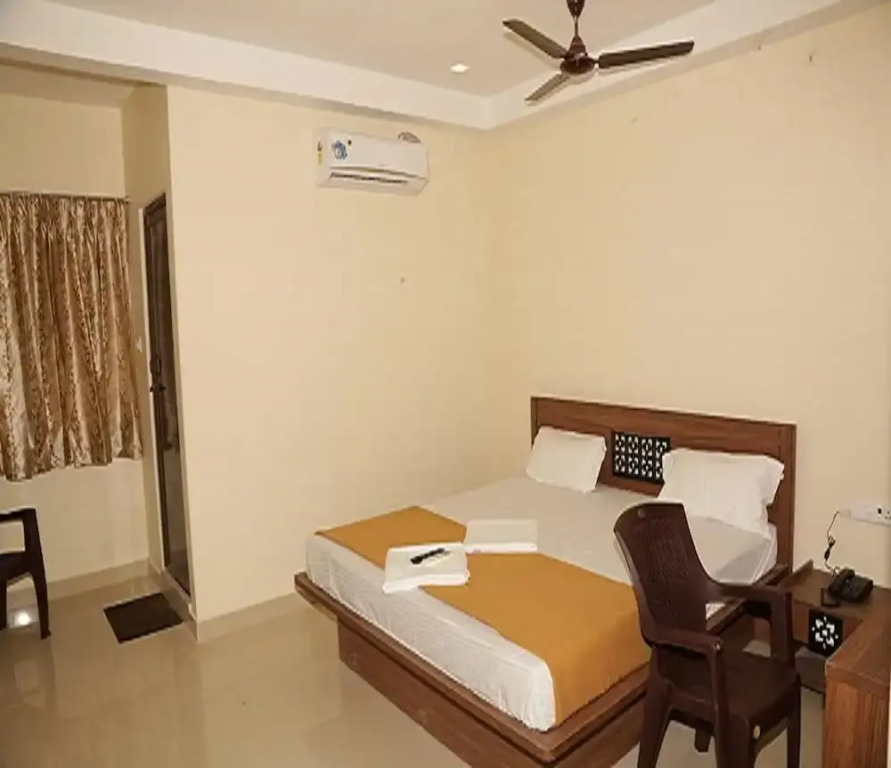 Santhosh Inn