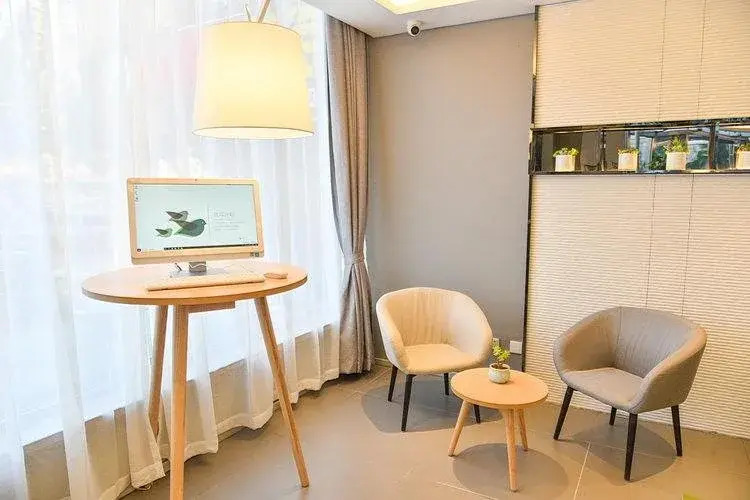 Home Inn Dongzhan Street