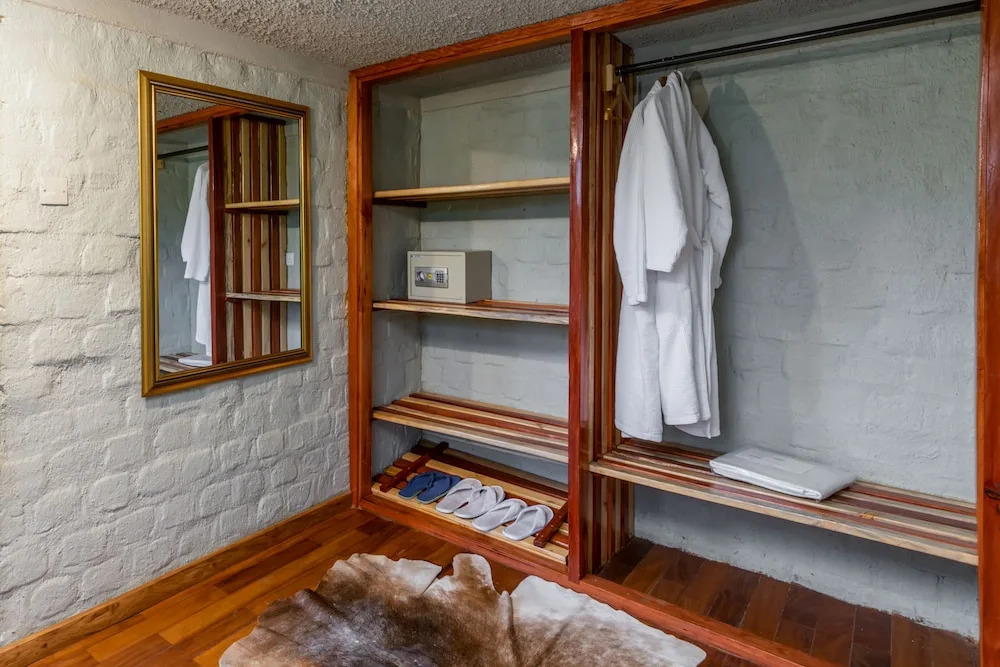 Kiho Gorilla Safari Lodge