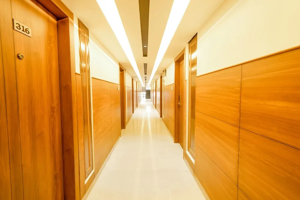 FabHotel Royale Basant Residency - Gandhinagar