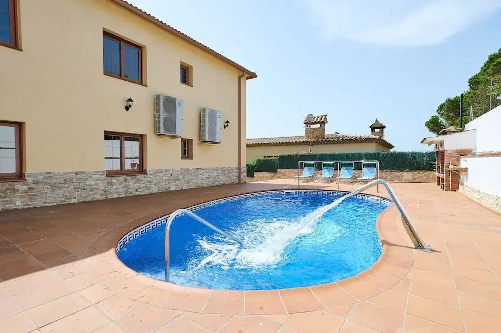 Marina in Blanes With 6 Bedrooms and 4 Bathrooms