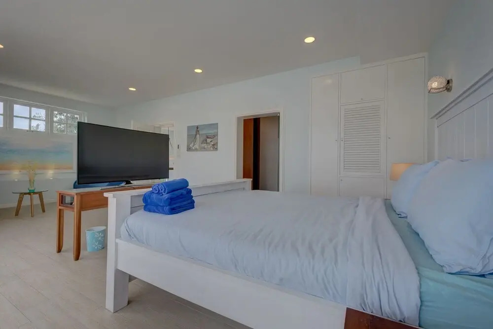 Exclusive Beachfront Villa