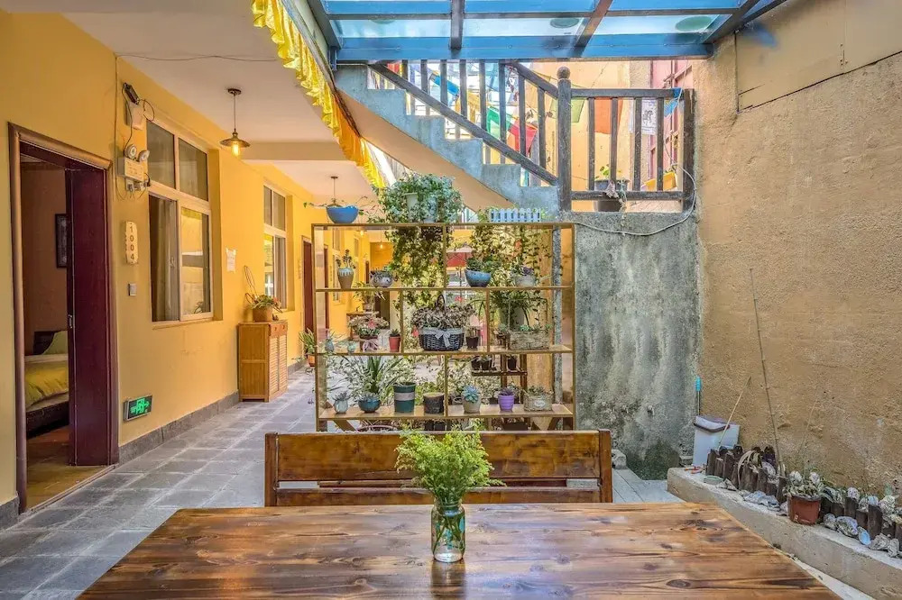Youjia Hotel