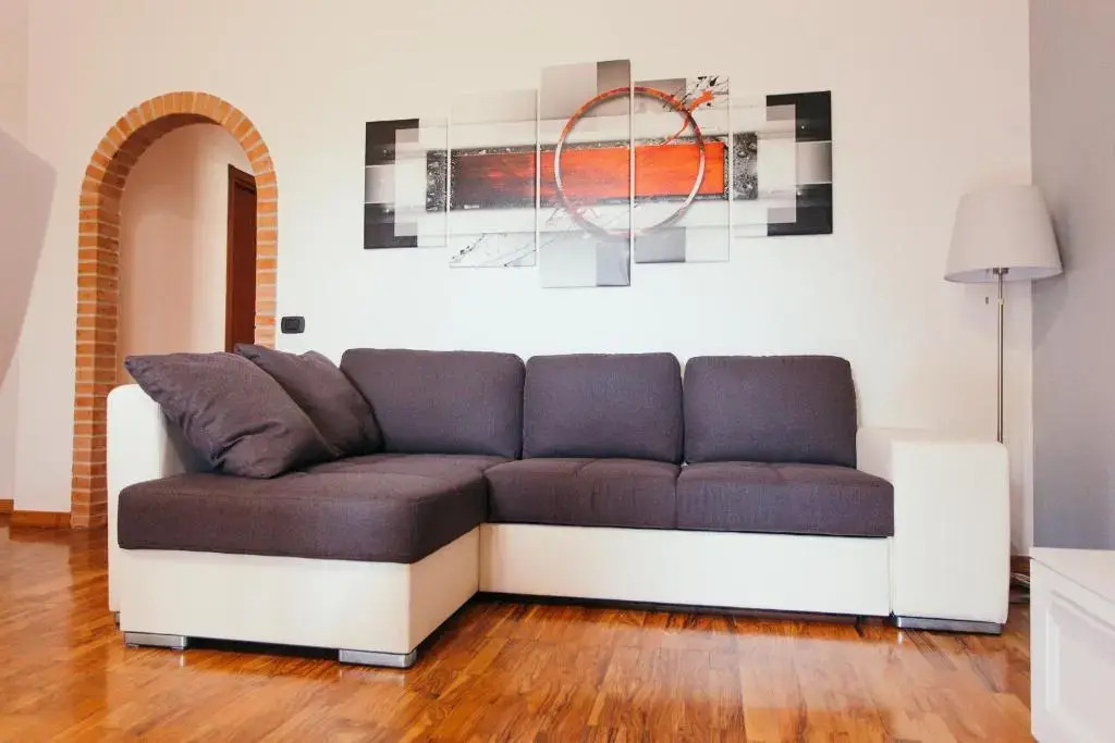 Domus Leonardo-Private Free Parking