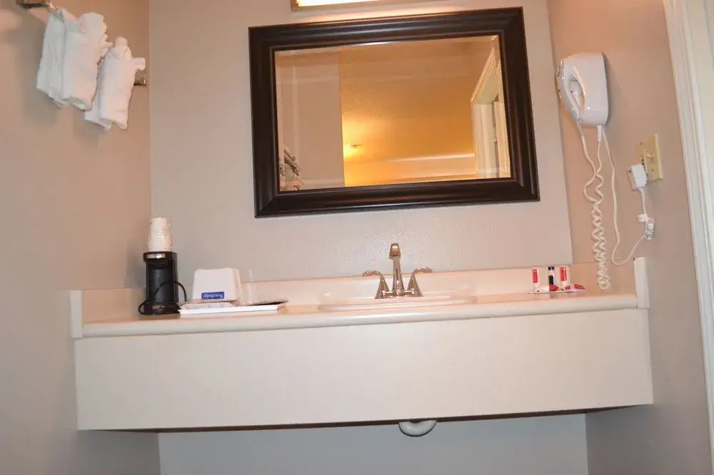 Travelodge by Wyndham Sea-Tac Airport North
