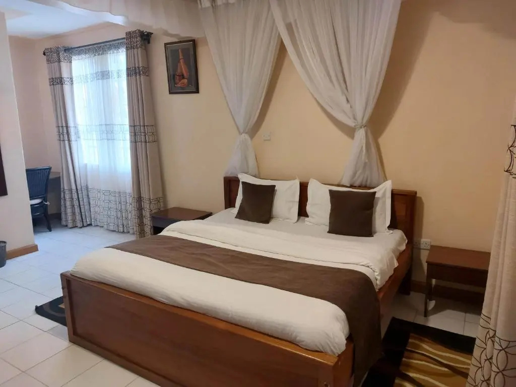 Roza Guest House