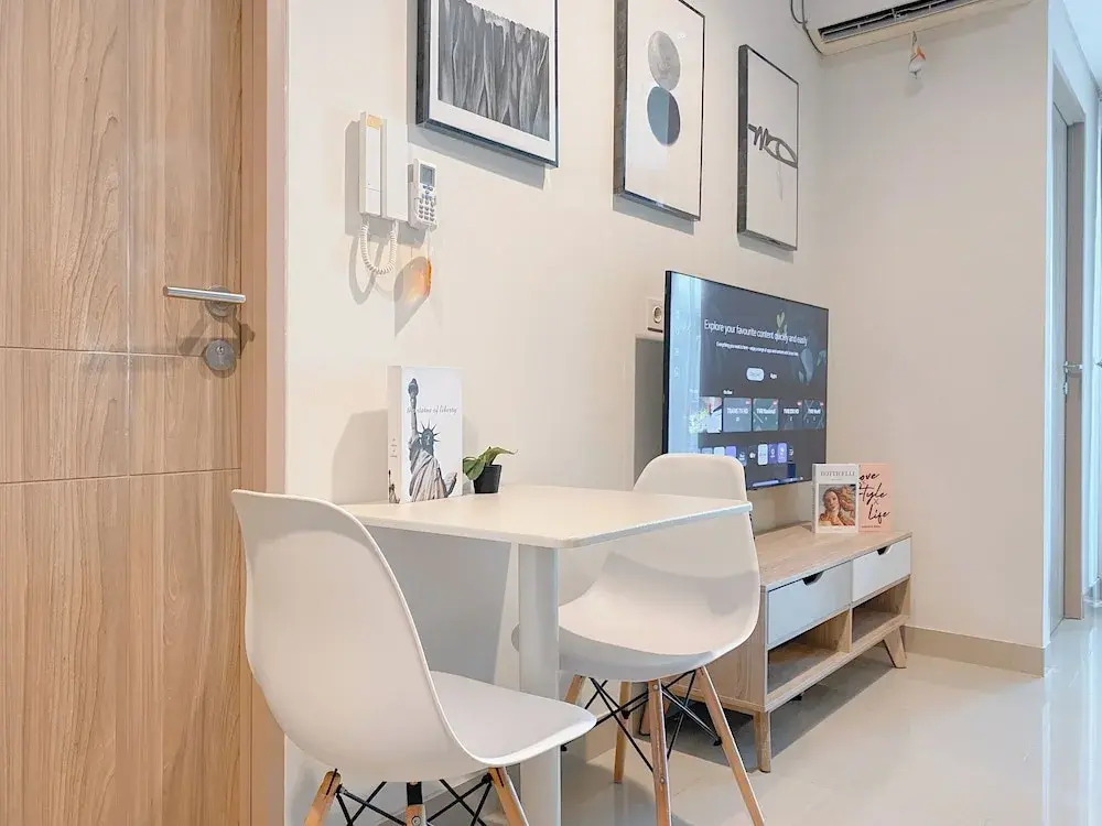 Good Choice and Homey 2BR Apartment Tamansari Iswara